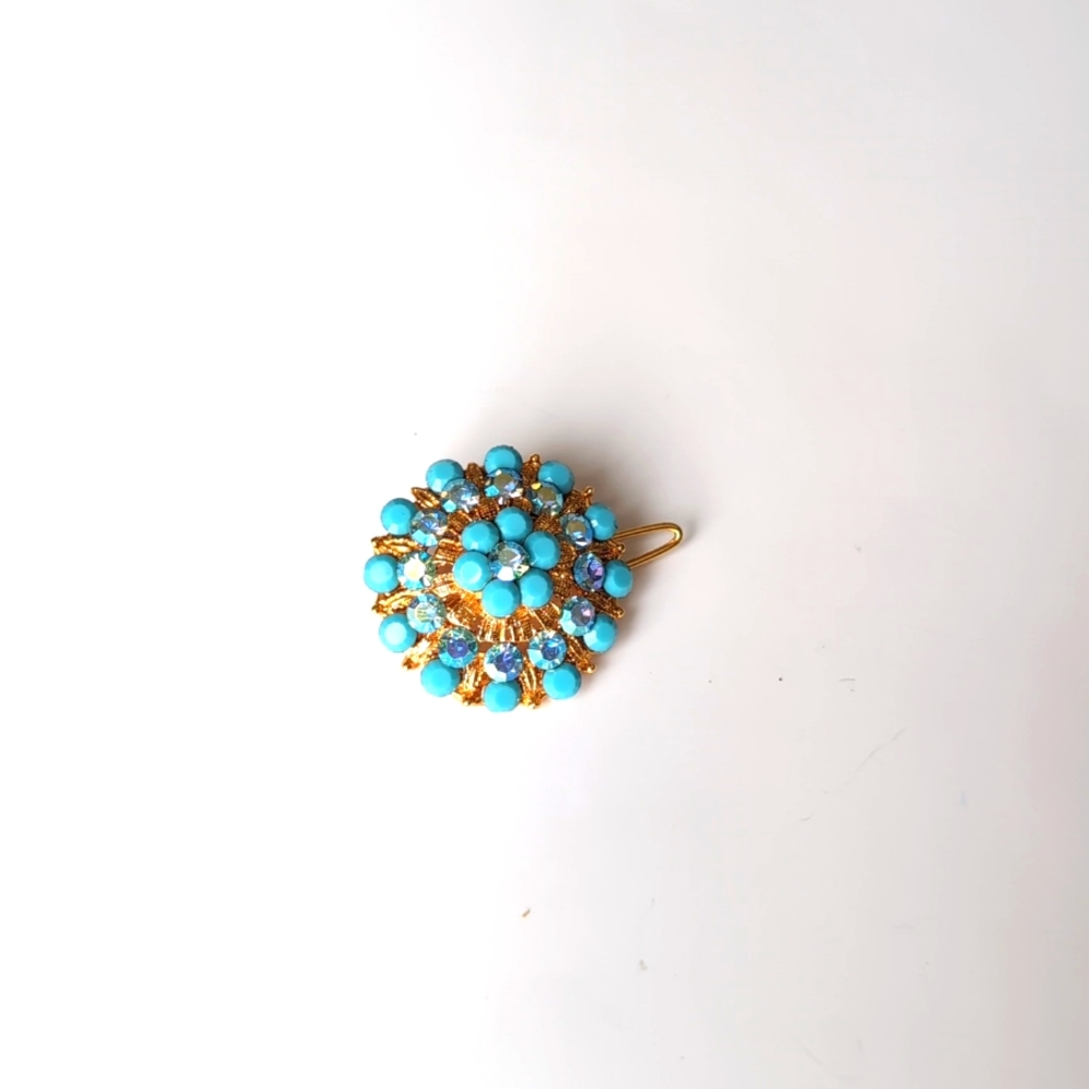 Brooch